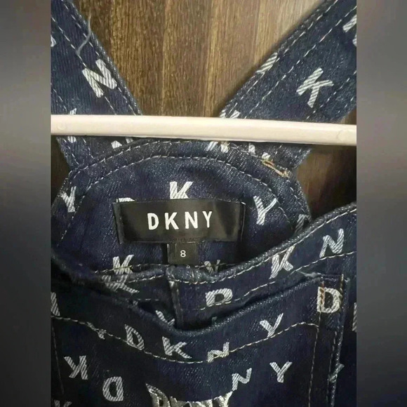 Kids DKNY COVERALL JEAN SHORTS-Size: 8 - Picture 4 of 4
